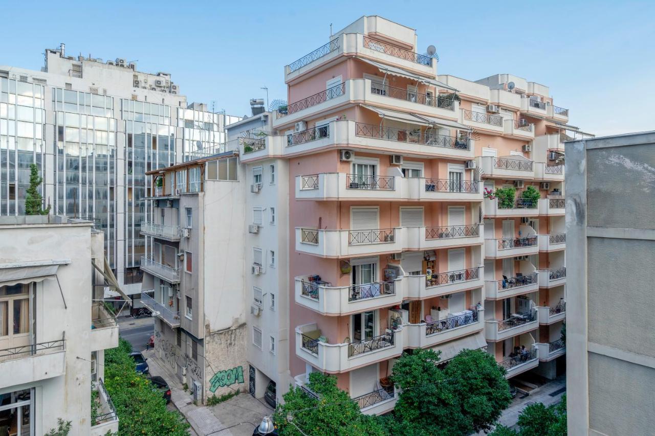 2 Bedroom Renovated Apartment With A View Atenas Exterior foto
